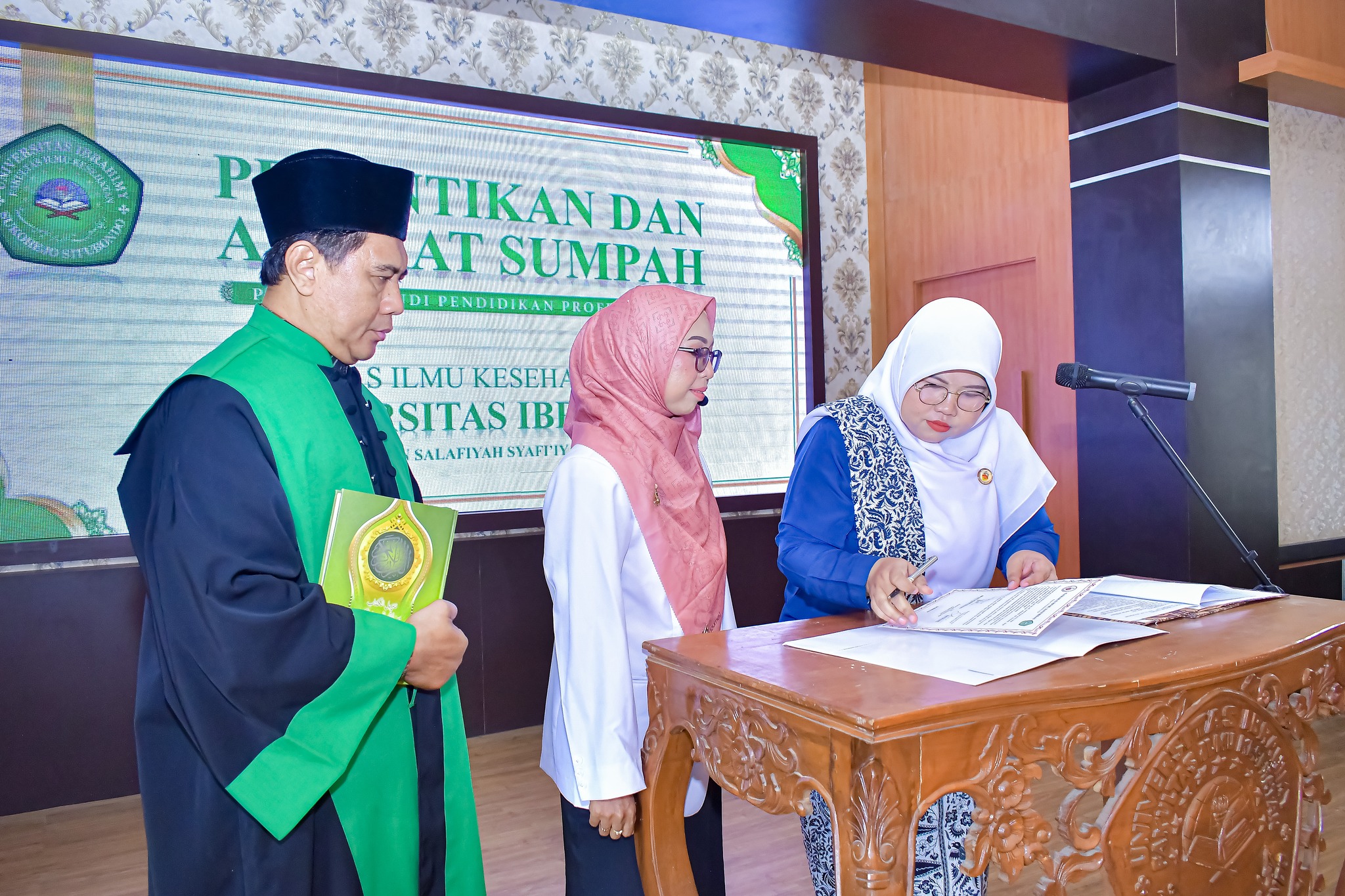 Prosesi Pelantikan